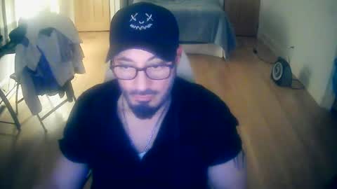 Snapshot of tuscan_taurus chatting on December 1, 2025, 12:48 am tuscan_taurus online show from December 1, 2025, 12:48 am