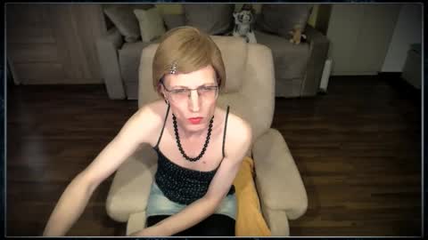 Clementine online show from November 30, 2025, 9:24 am