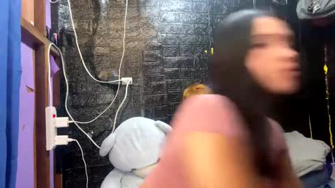 tweethearts_only online show from December 3, 2025, 9:29 am