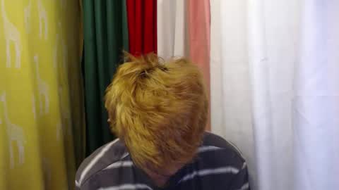 tweethearts_only online show from December 4, 2025, 4:55 am