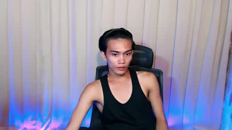 Snapshot of twink_clint chatting on February 21, 2025, 12:06 pm twink_clint online show from February 21, 2025, 12:06 pm