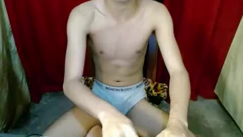 Snapshot of twink_cristian27 chatting on November 20, 2025, 5:34 pm twink_cristian27 online show from November 20, 2025, 5:34 pm