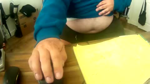 Snapshot of two_wheels_two_balls chatting on November 12, 2025, 7:24 pm two_wheels_two_balls online show from November 12, 2025, 7:24 pm