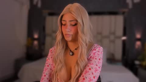  TYLA  online show from October 7, 2025, 3:47 am