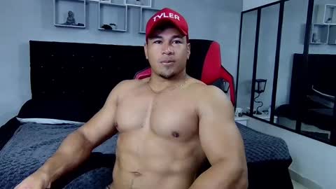 tyler_hank1 online show from February 23, 2025, 12:05 pm