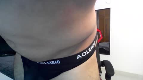 tyler_hank1 online show from September 14, 2025, 1:10 pm