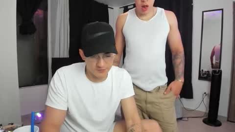 Snapshot of tyler_scotts2323 chatting on December 14, 2025, 6:19 am tyler_scotts2323 online show from December 14, 2025, 6:19 am