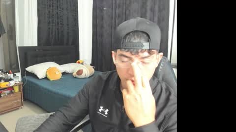 Snapshot of tyler_scotts2323 chatting on December 16, 2025, 2:05 am tyler_scotts2323 online show from December 16, 2025, 2:05 am