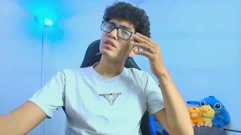   online show from November 19, 2025, 3:17 am