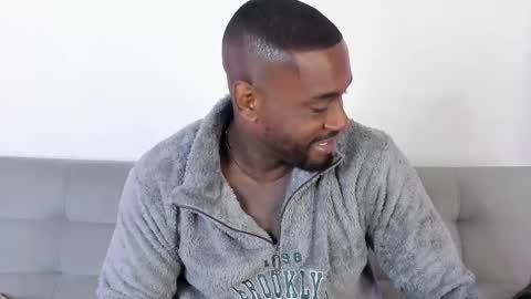Snapshot of tyron_rulers chatting on September 18, 2025, 12:29 pm Dvid Rullers online show from September 18, 2025, 12:29 pm