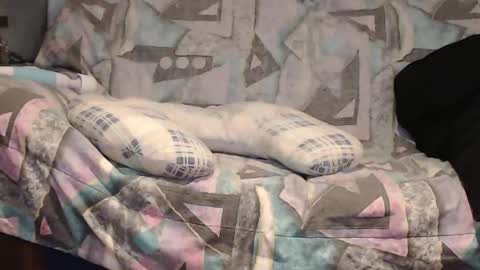 Helena and Tyson online show from November 22, 2025, 5:06 am