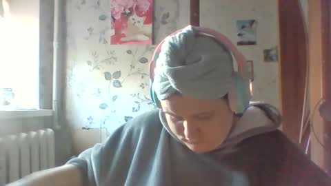 Snapshot of tyuoooy3 chatting on September 11, 2025, 7:41 am Tyuoooy3s online show from September 11, 2025, 7:41 am