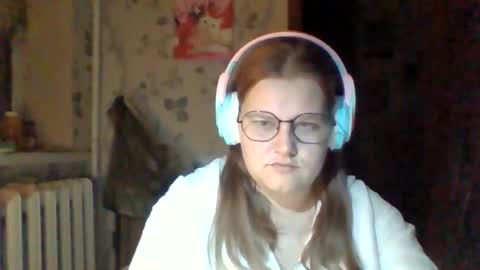 Snapshot of tyuoooy3 chatting on September 14, 2025, 6:18 pm Tyuoooy3s online show from September 14, 2025, 6:18 pm