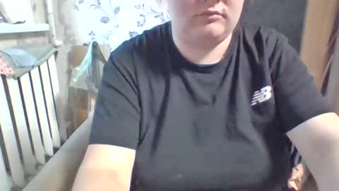 Snapshot of tyuoooy3 chatting on September 19, 2025, 3:34 pm Tyuoooy3s online show from September 19, 2025, 3:34 pm