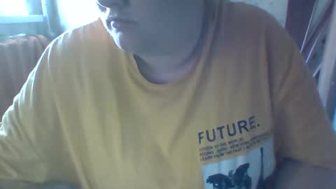 Snapshot of tyuoooy3 chatting on October 4, 2025, 8:23 am Tyuoooy3s online show from October 4, 2025, 8:23 am