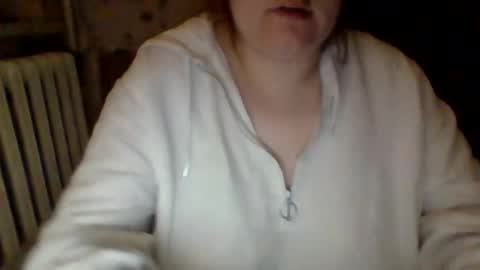 Snapshot of tyuoooy3 chatting on October 9, 2025, 1:58 am Tyuoooy3s online show from October 9, 2025, 1:58 am