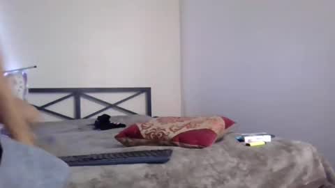 Snapshot of uandme_baby chatting on December 29, 2024, 6:16 pm Azelia B online show from December 29, 2024, 6:16 pm