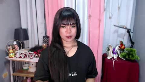 Snapshot of ugly_asianlover chatting on December 6, 2024, 11:11 am rechelle online show from December 6, 2024, 11:11 am