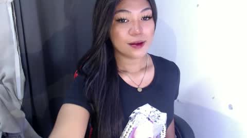 Snapshot of ugly_asianlover chatting on February 9, 2025, 7:30 pm rechelle online show from February 9, 2025, 7:30 pm