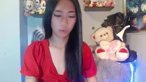 Snapshot of ugly_asianlover chatting on December 4, 2025, 5:43 pm rechelle online show from December 4, 2025, 5:43 pm