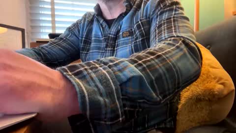 Snapshot of ukclive chatting on February 3, 2025, 8:35 am ukclive online show from February 3, 2025, 8:35 am