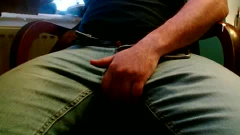 Snapshot of ukclive chatting on October 20, 2025, 3:56 pm ukclive online show from October 20, 2025, 3:56 pm