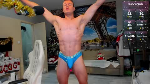 Snapshot of ukgymboy chatting on December 29, 2024, 9:52 pm James Iron online show from December 29, 2024, 9:52 pm