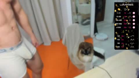 Snapshot of ukgymboy chatting on September 16, 2025, 9:05 pm James Iron online show from September 16, 2025, 9:05 pm