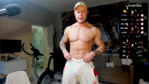 Snapshot of ukgymboy chatting on October 11, 2025, 12:47 pm James Iron online show from October 11, 2025, 12:47 pm