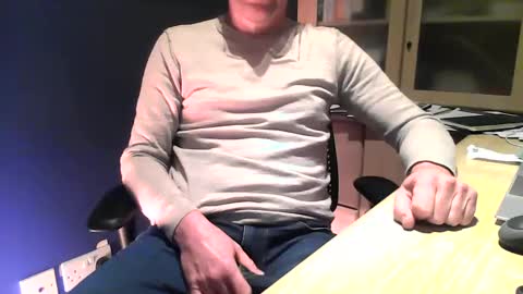 mark online show from December 27, 2024, 5:59 pm