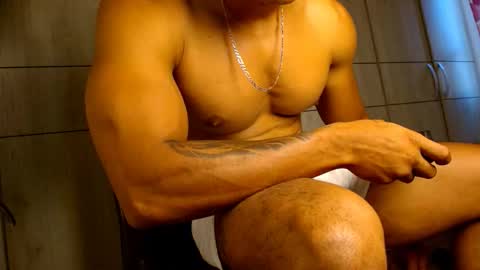 Felipe  model independent online show from December 16, 2025, 11:26 am