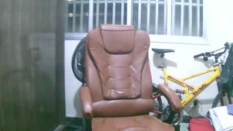 ulmo_br online show from October 25, 2025, 2:19 am