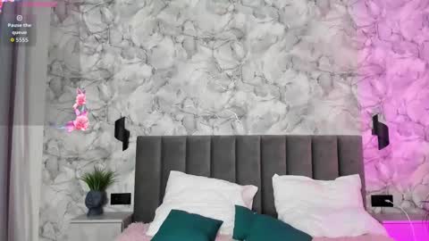 Snapshot of ultima_ma18 chatting on October 25, 2025, 1:46 am Melena online show from October 25, 2025, 1:46 am