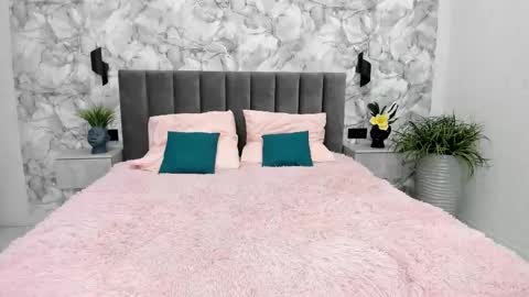 Snapshot of ultima_ma18 chatting on November 27, 2025, 12:56 am Melena online show from November 27, 2025, 12:56 am