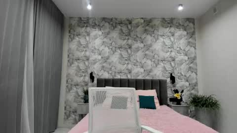 Snapshot of ultima_ma18 chatting on December 14, 2025, 12:49 am Melena online show from December 14, 2025, 12:49 am