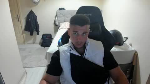 hi im mike tyson -  online show from September 25, 2025, 6:22 pm