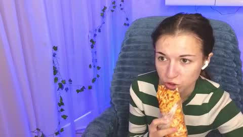 Ulyana online show from November 9, 2025, 5:50 am