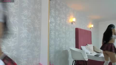 umiko peach  online show from November 20, 2025, 12:16 pm