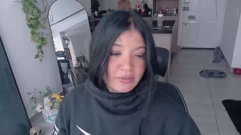 Franchesca  online show from November 5, 2025, 7:25 pm