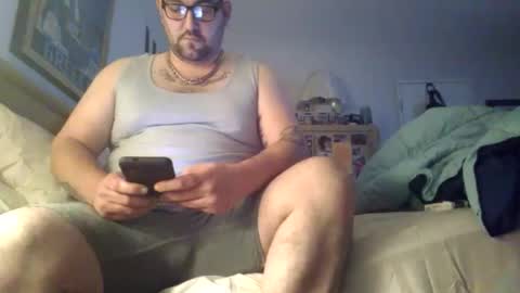 Snapshot of uncutfun8 chatting on October 15, 2025, 8:42 pm Thick uncut Greek online show from October 15, 2025, 8:42 pm