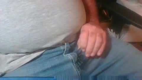 Snapshot of uncutmike7x5 chatting on February 11, 2025, 7:38 pm uncutmike7x5 online show from February 11, 2025, 7:38 pm