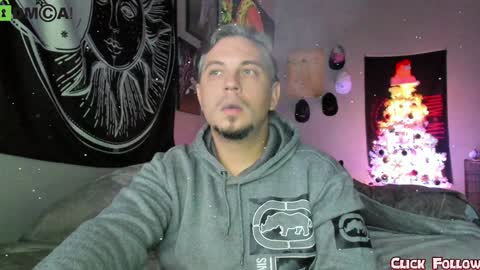 UncutSTUDXXXManyvids online show from December 3, 2024, 10:40 pm