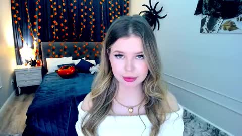 Snapshot of unforgettablalice chatting on October 13, 2025, 7:47 pm Alice online show from October 13, 2025, 7:47 pm