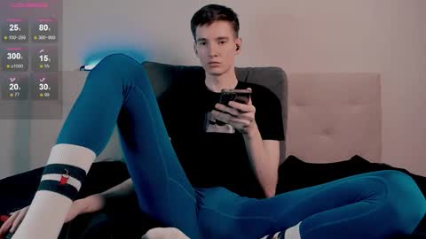 Kyle online show from November 8, 2025, 3:45 pm