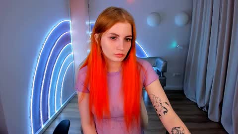Snapshot of unicent chatting on February 18, 2025, 8:47 pm Call me Mira  thumbs up its make me happy online show from February 18, 2025, 8:47 pm