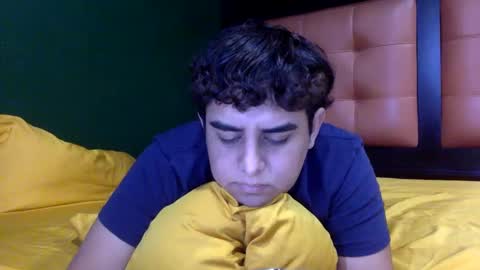 Snapshot of unlimitedfantasy chatting on October 4, 2025, 7:01 pm Thiago online show from October 4, 2025, 7:01 pm