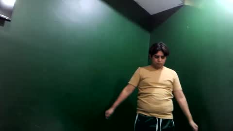 Snapshot of unlimitedfantasy chatting on November 16, 2025, 10:37 pm Thiago online show from November 16, 2025, 10:37 pm