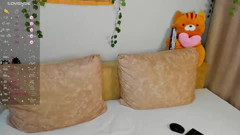 Snapshot of unrealsexy chatting on September 30, 2025, 9:09 pm Sofie Ross online show from September 30, 2025, 9:09 pm