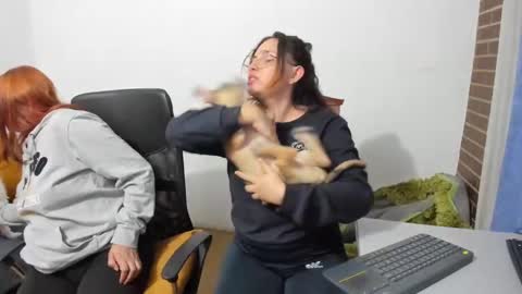 Snapshot of until_wet chatting on March 7, 2025, 2:46 am Kary and jhoa online show from March 7, 2025, 2:46 am