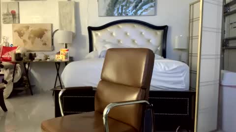 Snapshot of unverifiedbwc chatting on February 9, 2025, 11:47 am Stepbro online show from February 9, 2025, 11:47 am